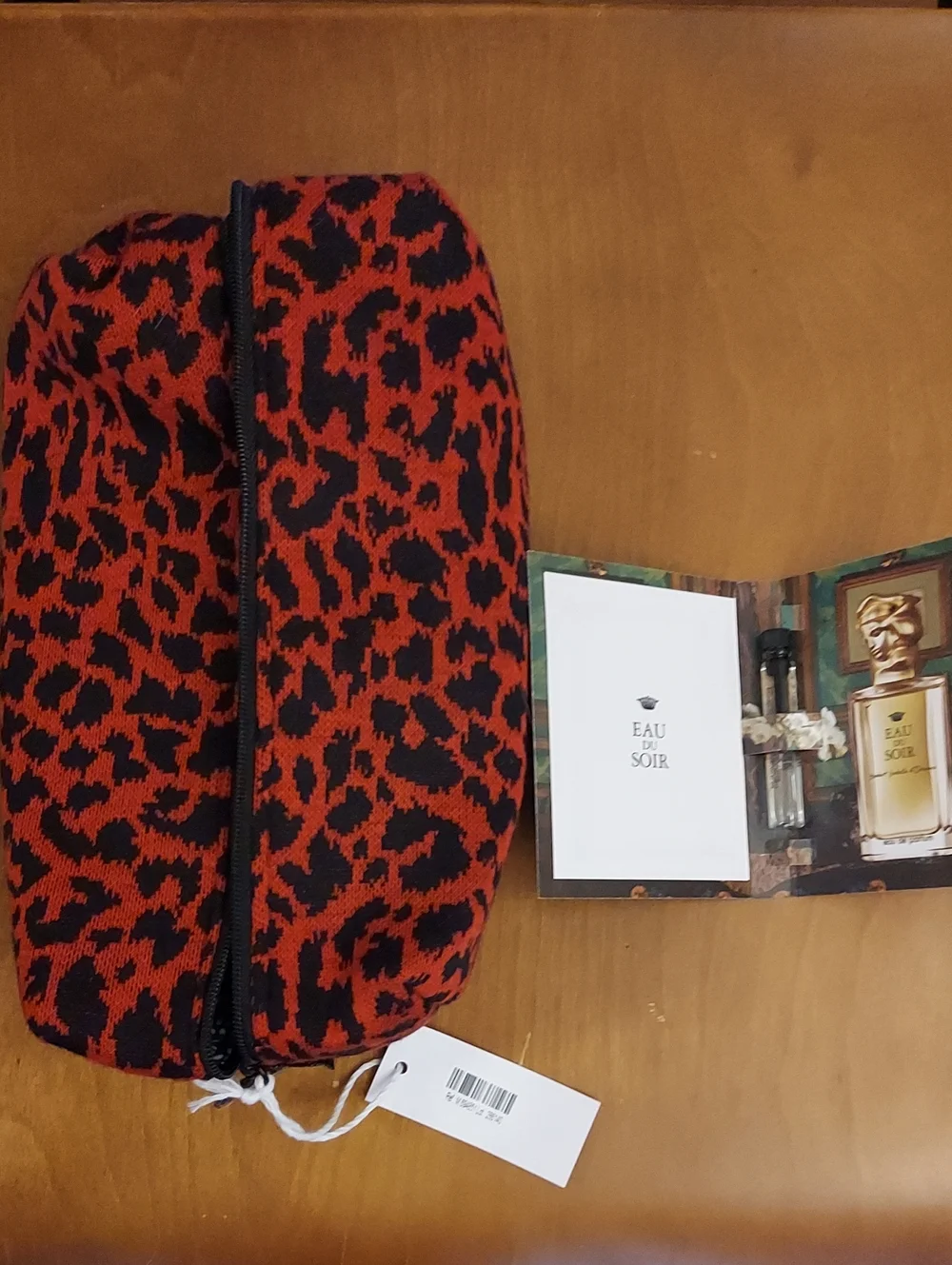 Sisley Paris Bag & Parfum Sample NWT